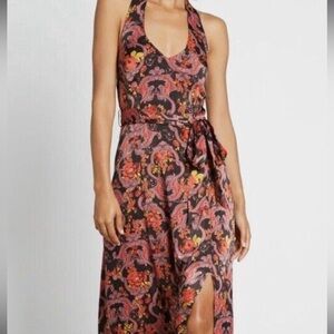 NWT ModCloth holter top dress. Size 6. Red multi colorful. Half lined.